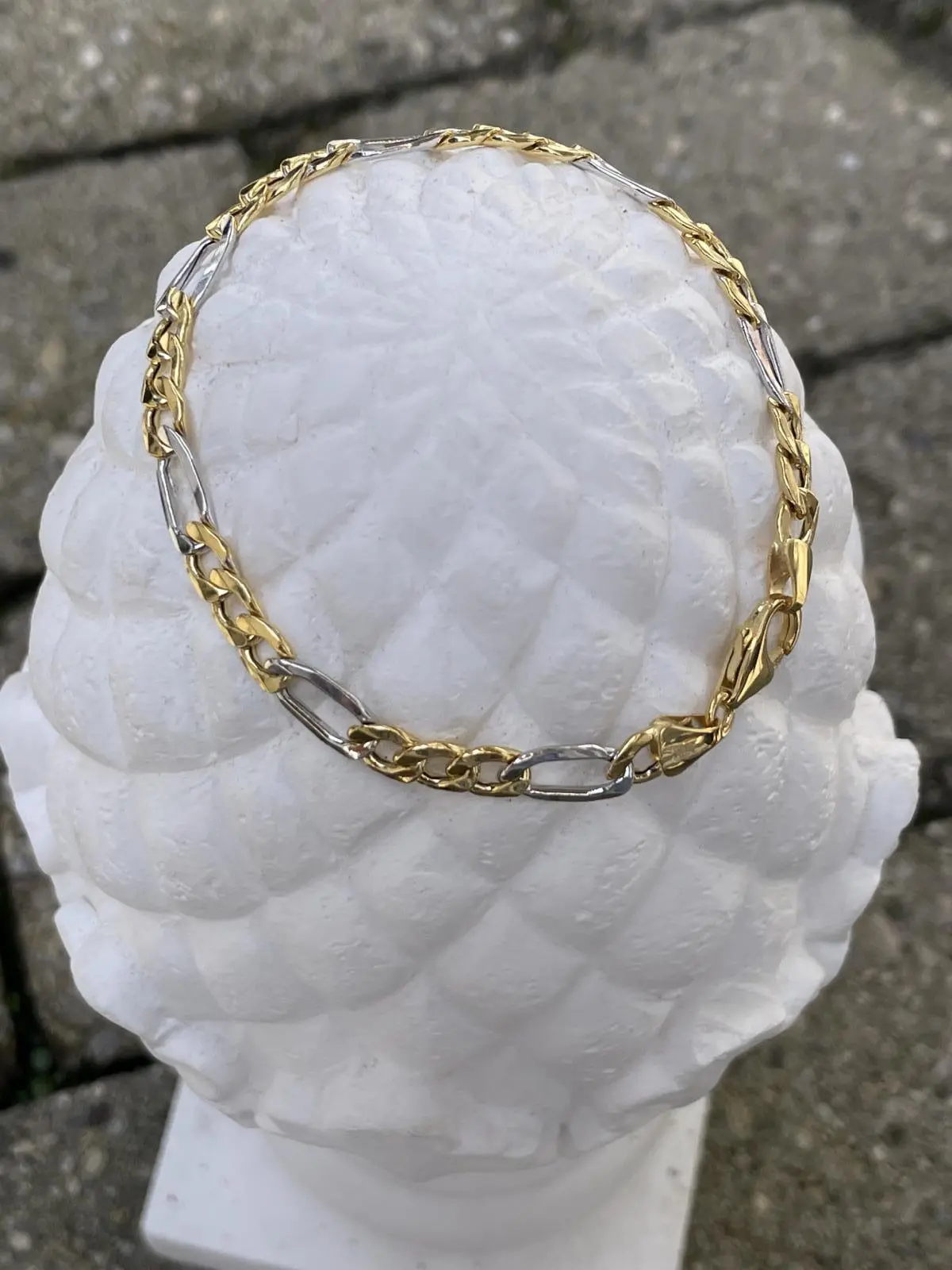 Magali | Armkette aus echtem Gelbgold & Weißgold | Ansicht 5 Magali | Armkette aus echtem Gelbgold & Weißgold | Ansicht 5