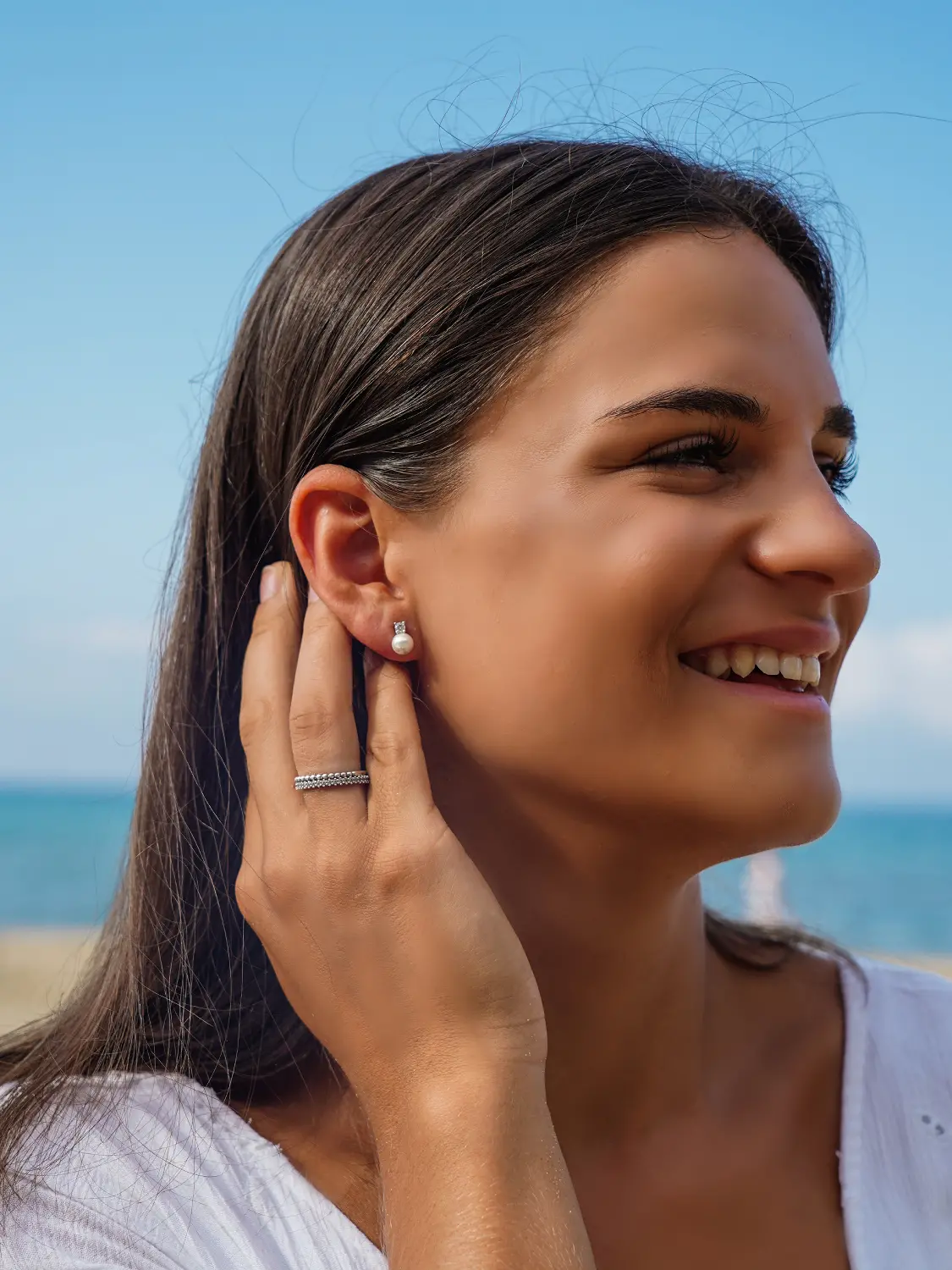 Damenohrringe aus echtem Sterlingsilber mit Süßwasserperle am Damenohr - Dainty | Skintype