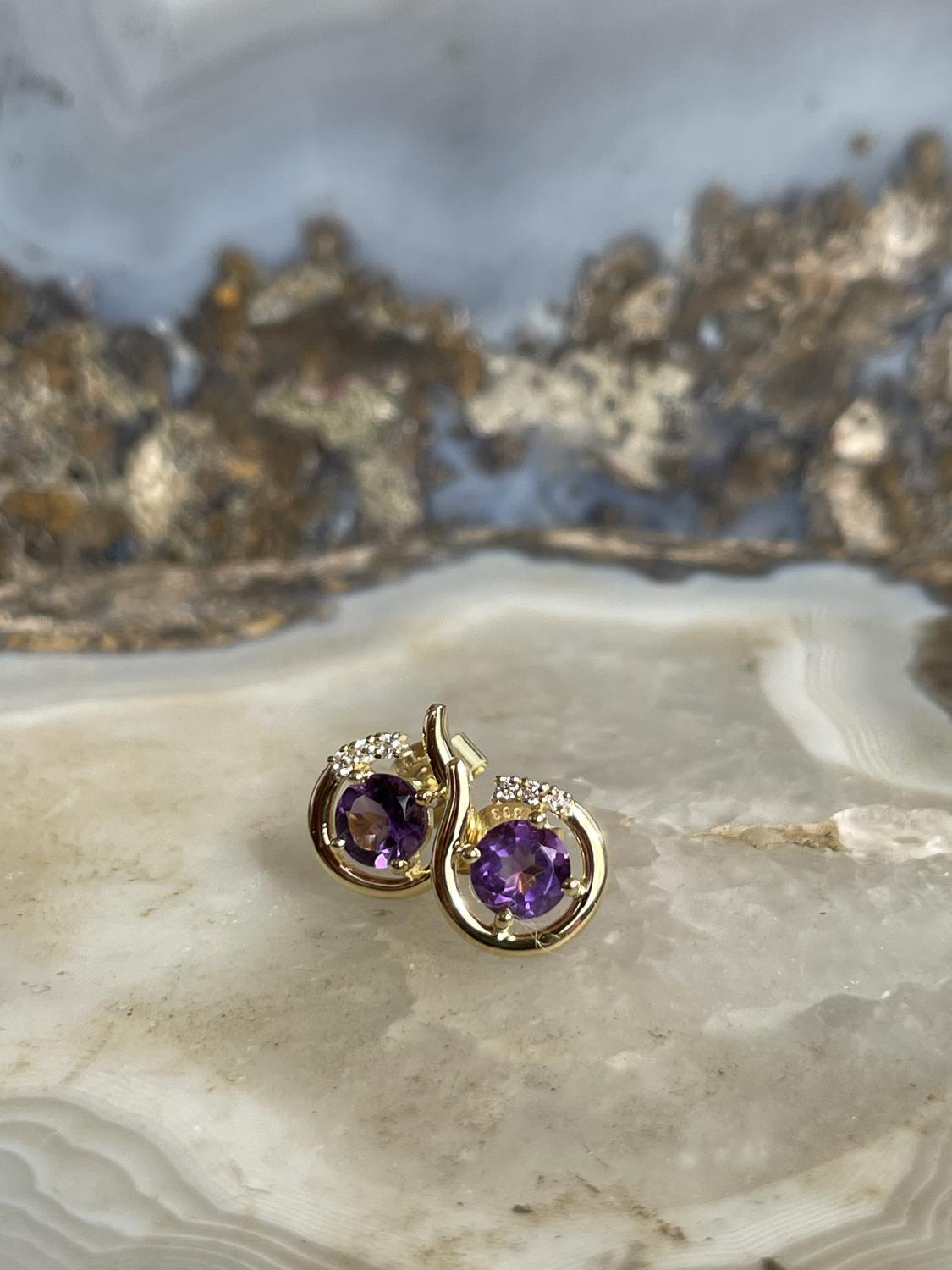 Sala - Amethyst Zirkonia Edelsteinohrringe 333 Gold