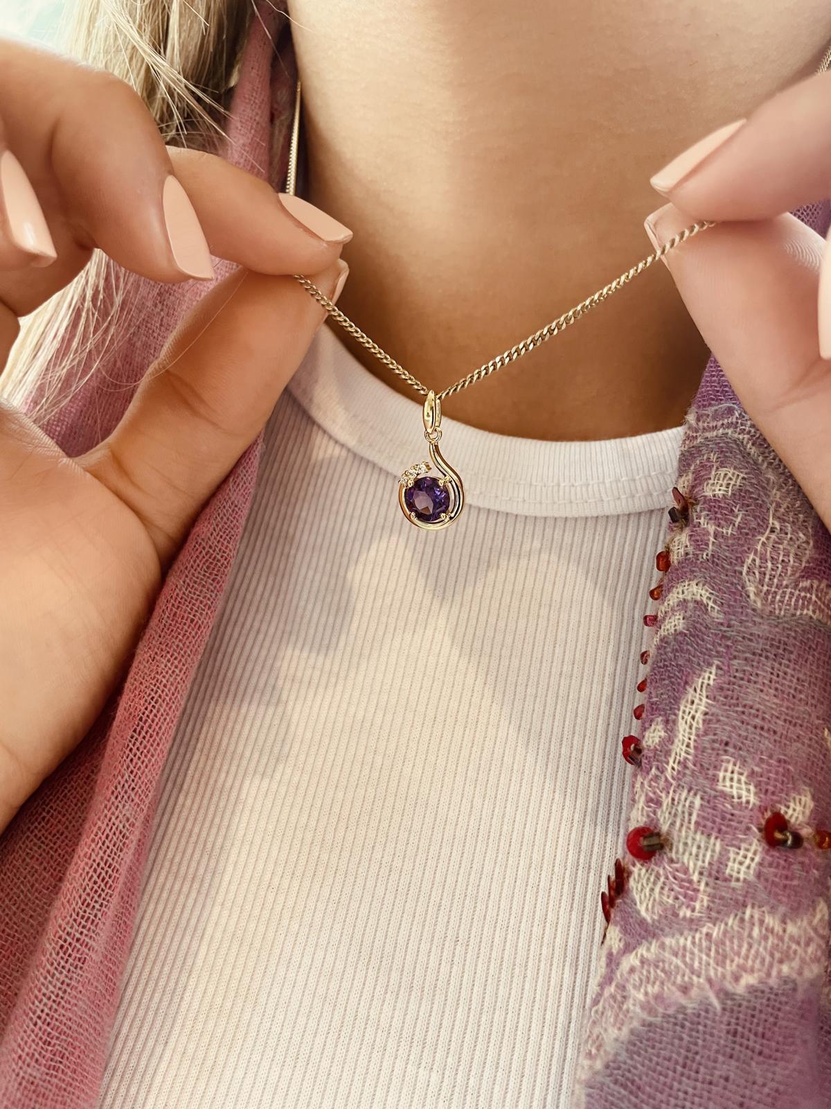 Sals | Anhänger aus Gold mit echtem Amethyst Edelstein & Zirkonia | Ansicht 3