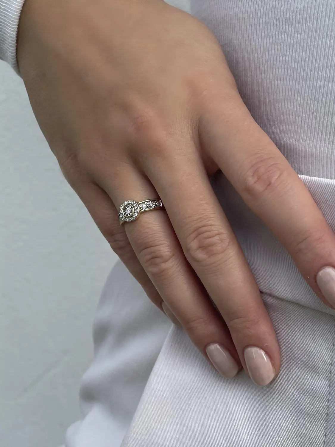 Jana | Ring aus echtem Gelbgold mit Diamant | Ansicht 3