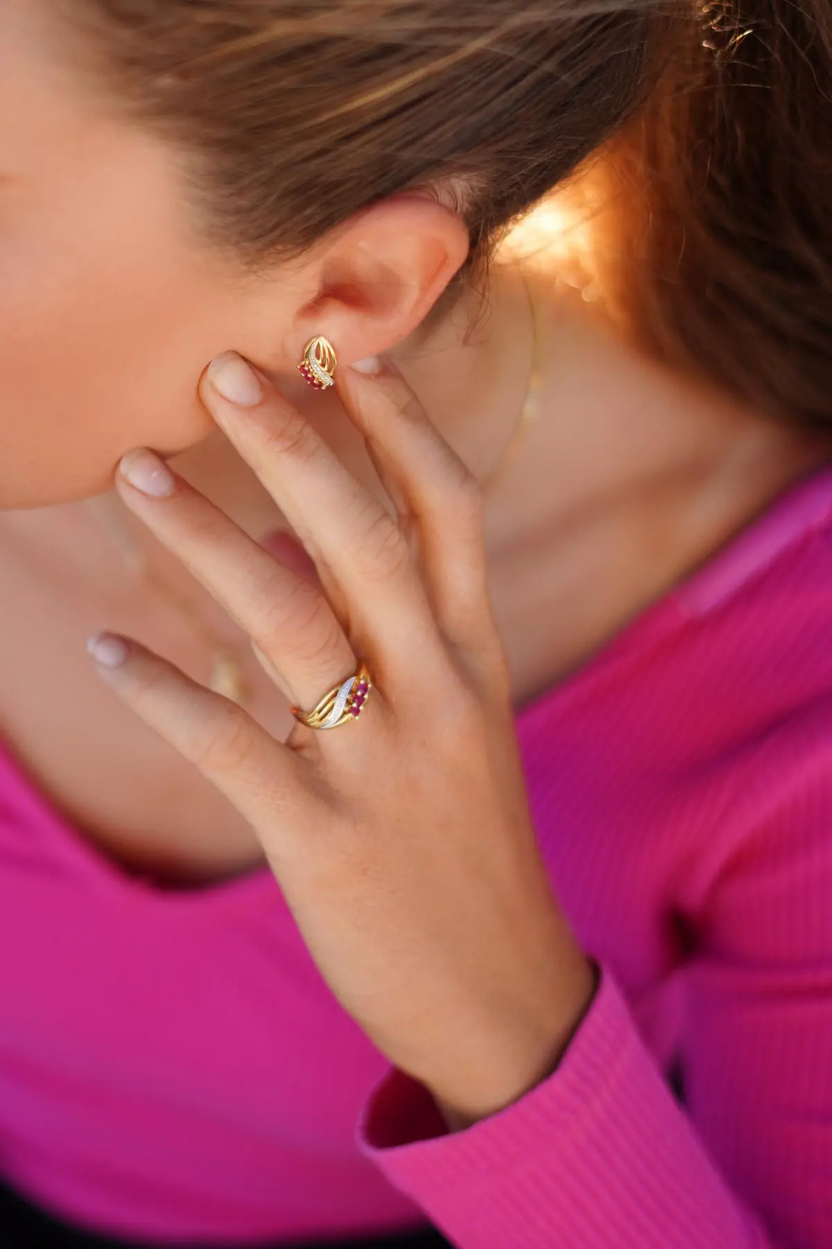 Our Lady - Damen Ohrringe Gold 333 (8 Karat) mit Rubinen & Diamanten - 0,01ct.