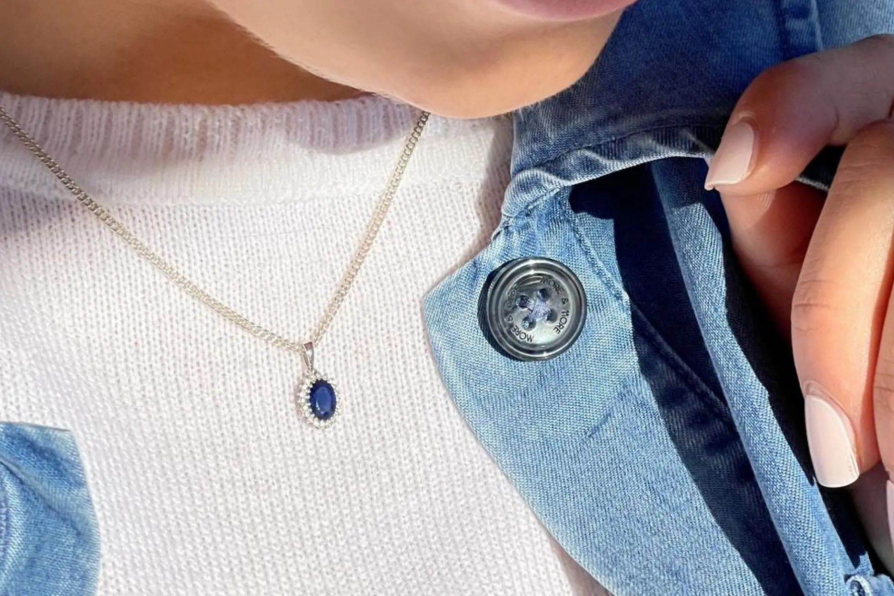 Goldschmuck & Silberschmuck mit echten zertifizierten Saphir Edelsteinen