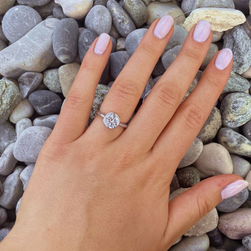 kategorie-damen-ringe-verlobungsringe-stone-echt-verliebt-besonders-schmuck