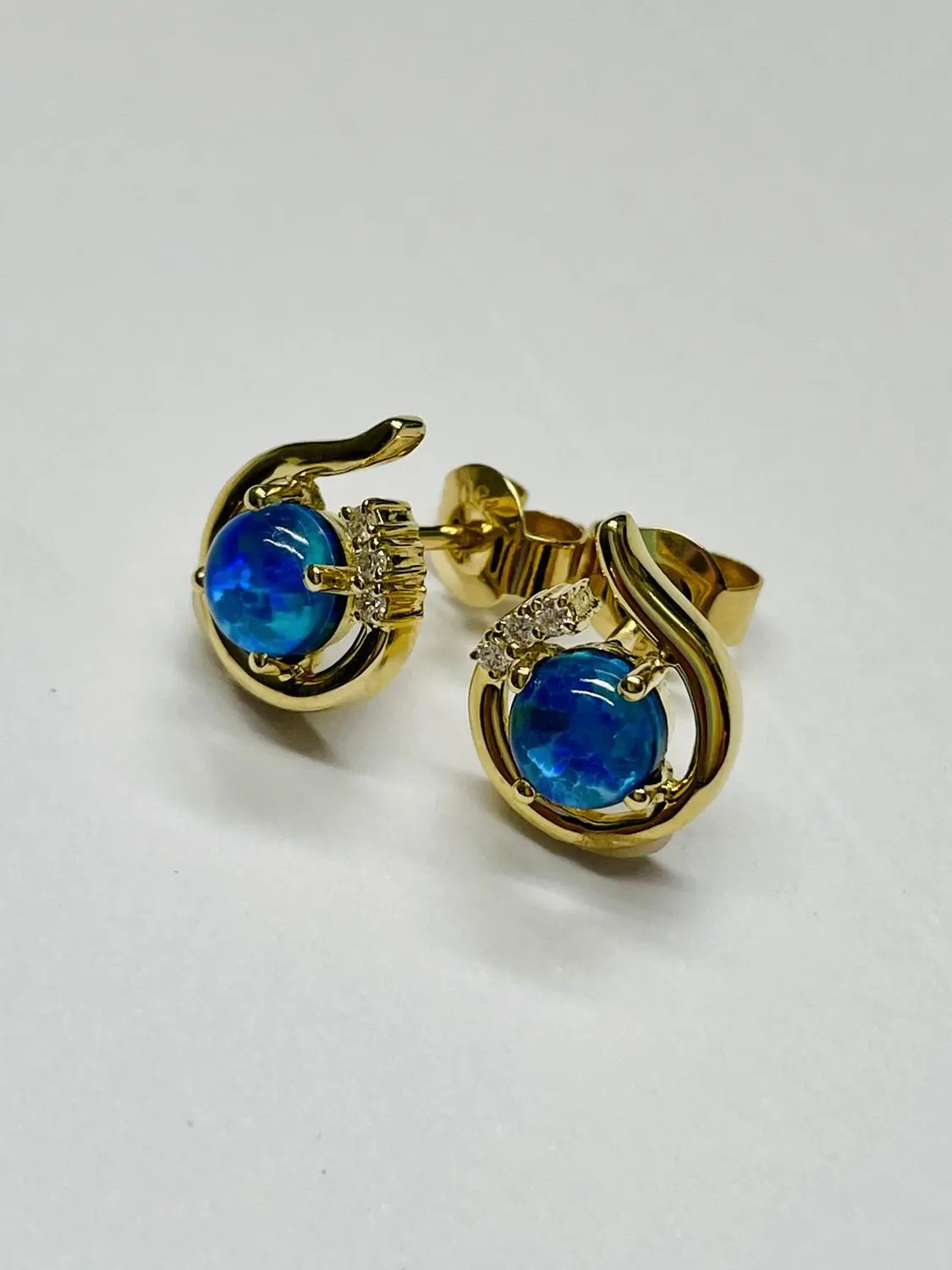 Sala - Opal Zirkonia Edelsteinohrringe 333 Gold