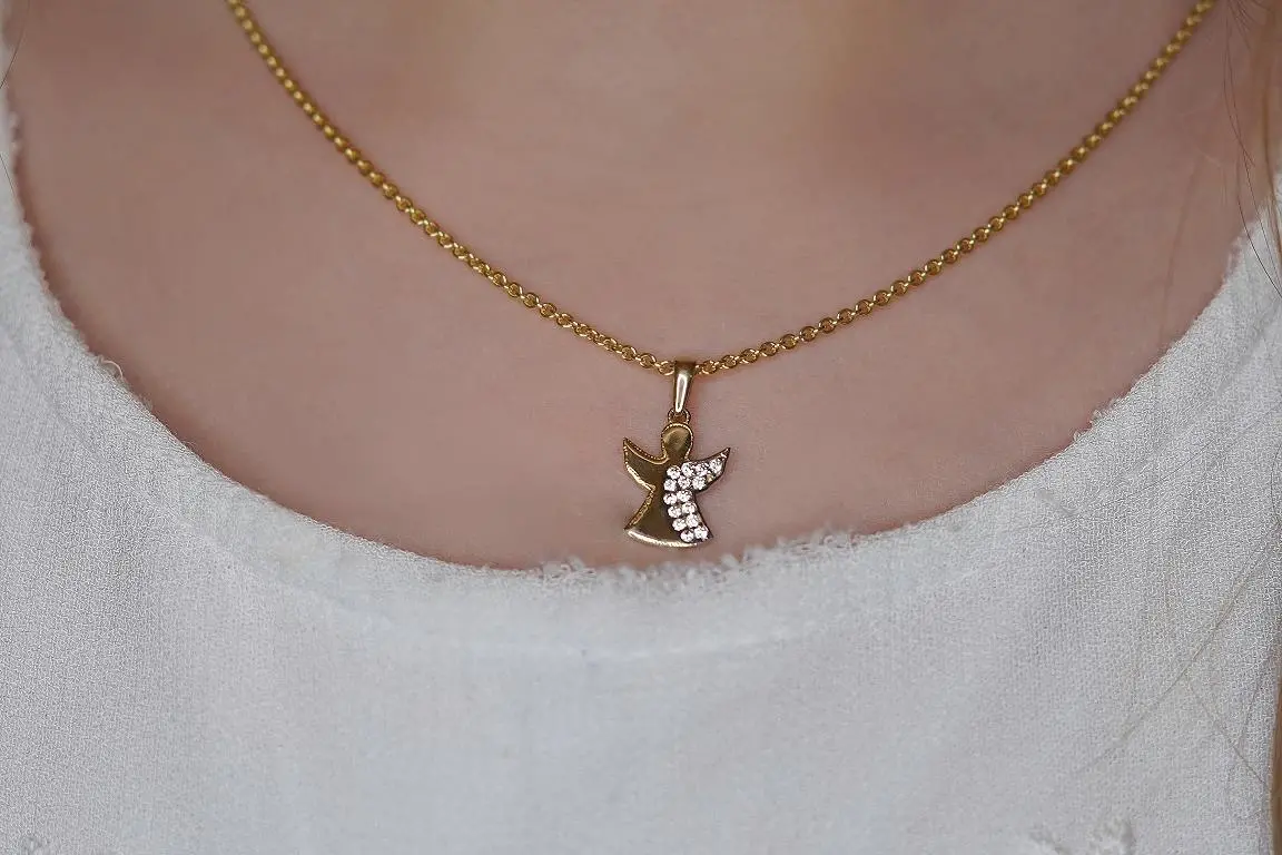 kachel-hauptbild-maedchen-kinder-anhaenger-praesentativ-hochewrtig-gute-qualitaet