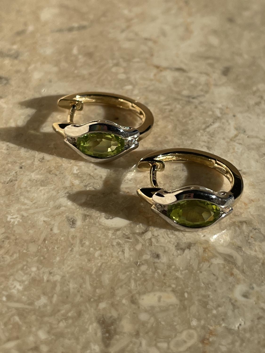 Athene - Damen Ohrringe Gold 375 Peridot Zirkonia Edelsteinohrringe
