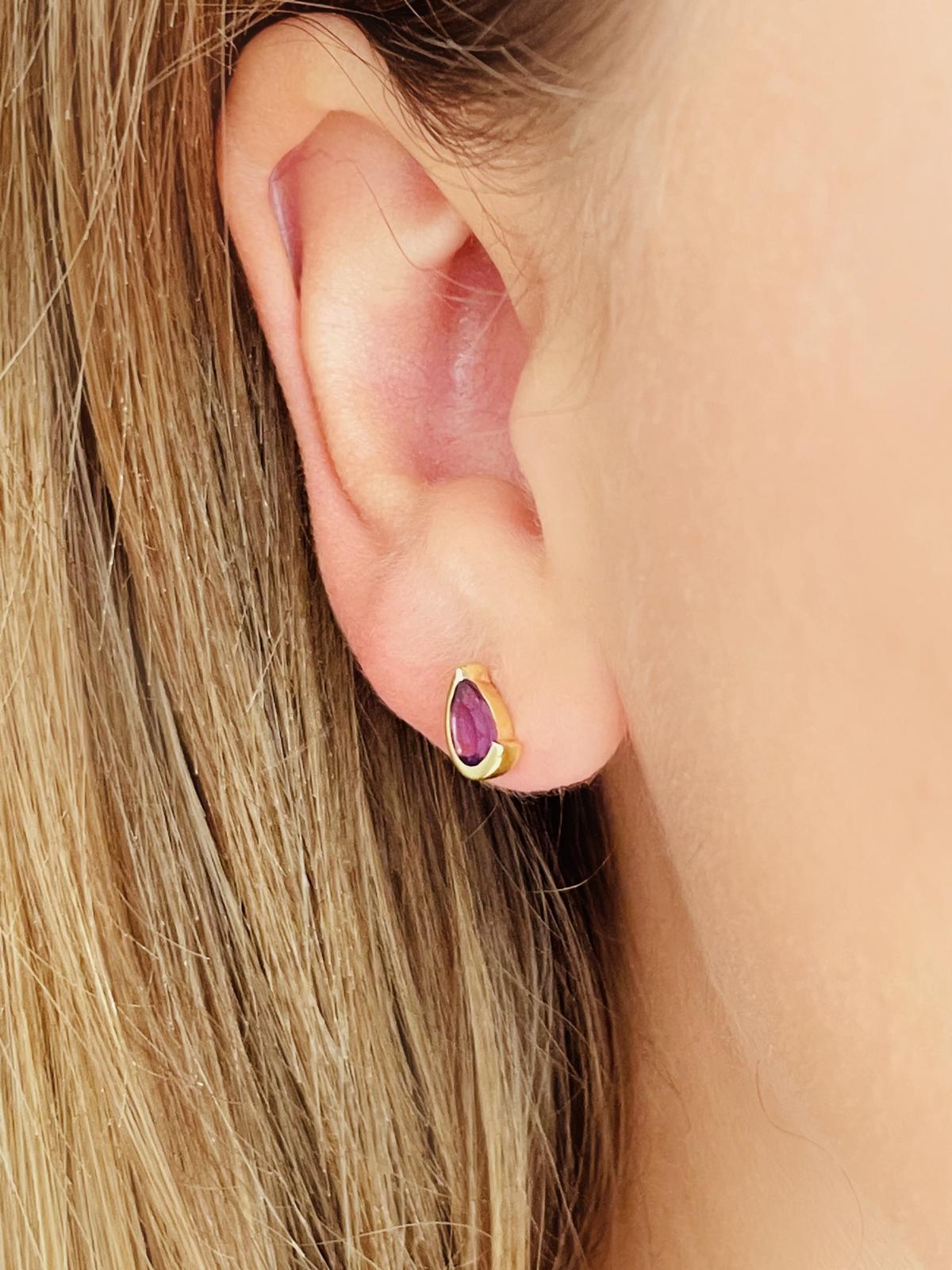 Mary Kay | Ohrstecker aus echtem Gelbgold mit Amethyst | Ansicht 3 Mary Kay | Ohrstecker aus echtem Gelbgold mit Amethyst | Ansicht 3