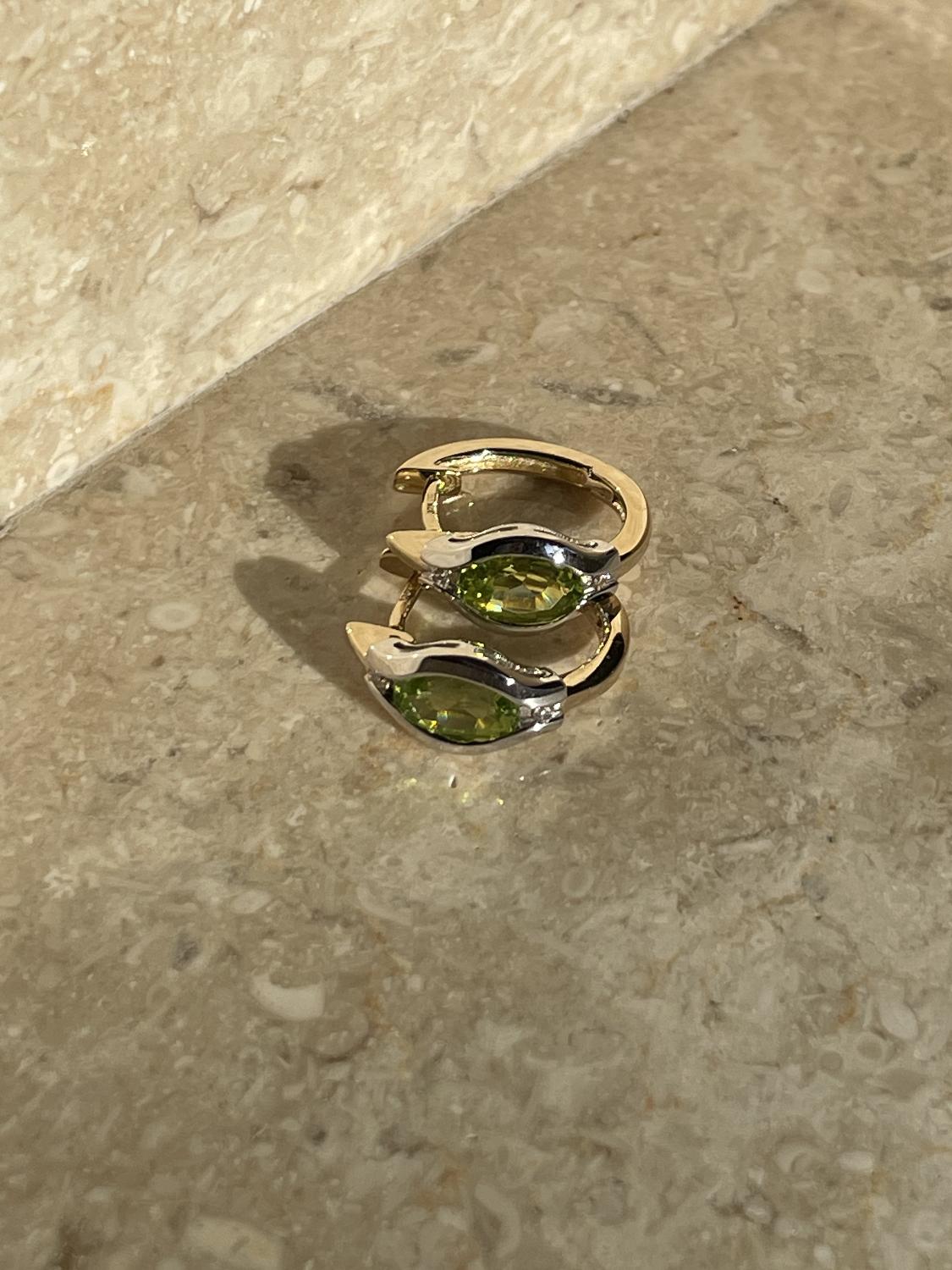 Athene - Damen Ohrringe Gold 375 Peridot Zirkonia Edelsteinohrringe