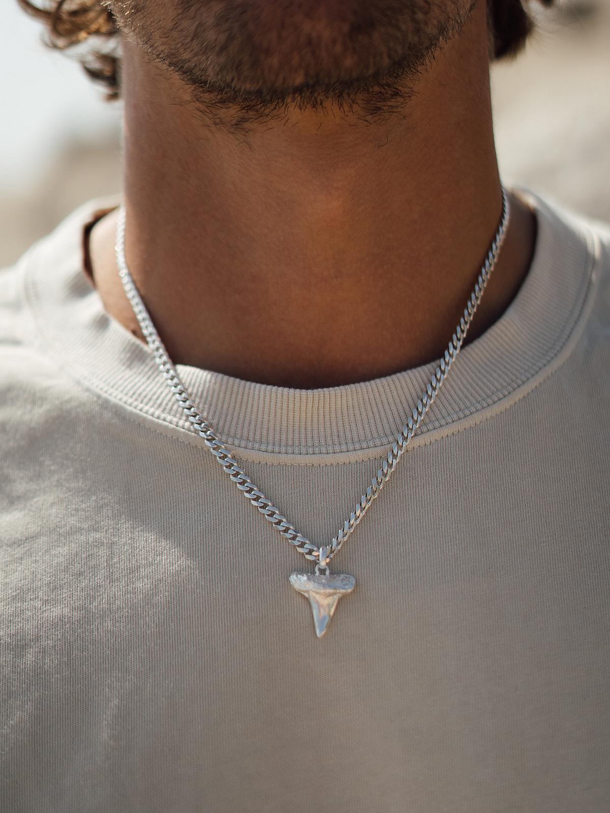 Great White | Anhänger mit Halskette aus echtem Weißgold | Ansicht 2