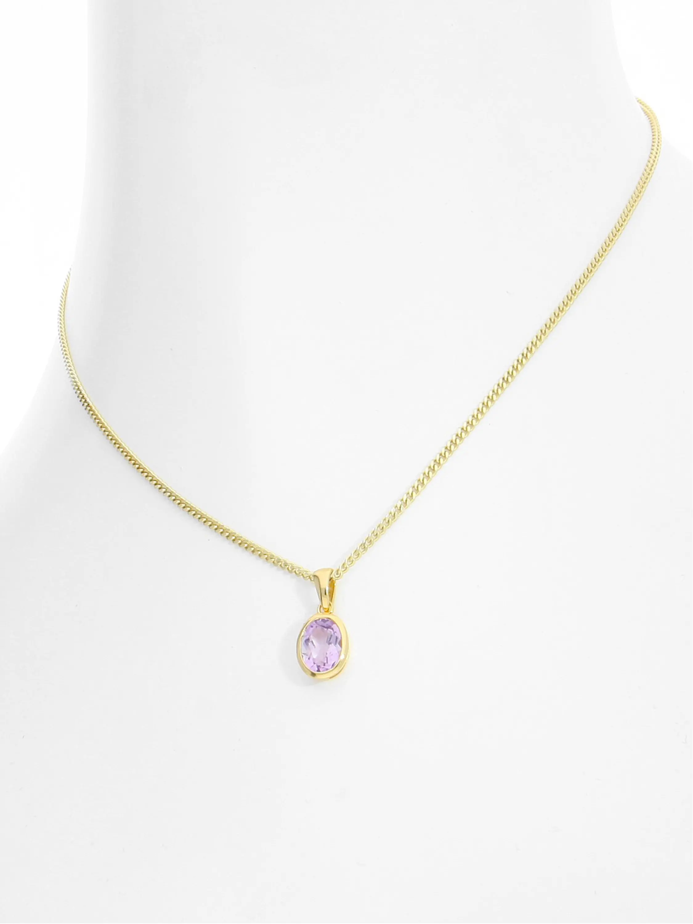 Anhänger für Damen aus echtem Gelbgold mit Amethyst Edelstein - Bianca | Büstenansicht