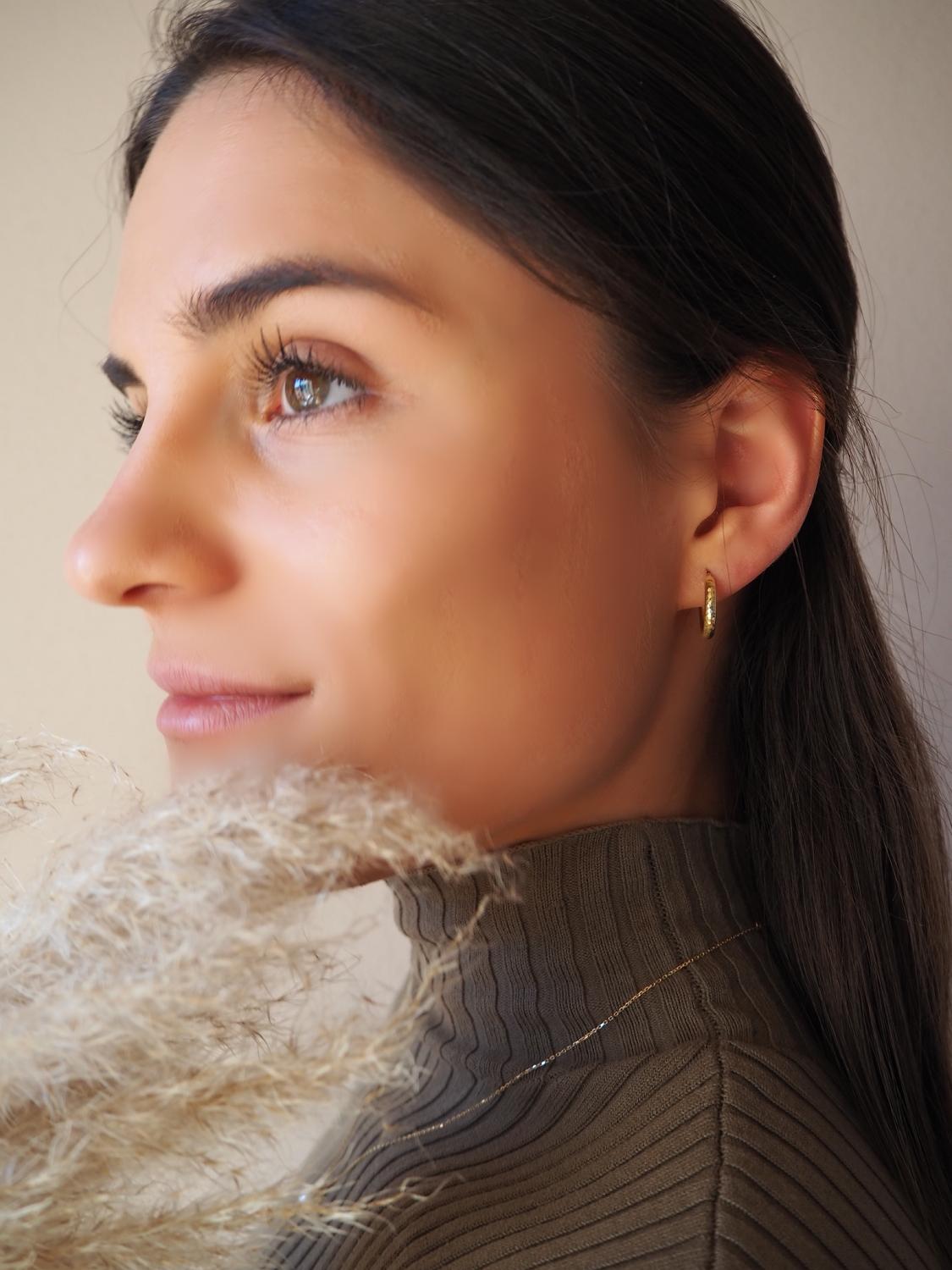 Leyla - Damen & Mädchen Creolen Gold mit Muster - Ø 15mm