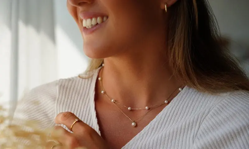 kachel-damen-halsketten-goldketten-perlenketten-herzketten-elegant-niedlich-modern