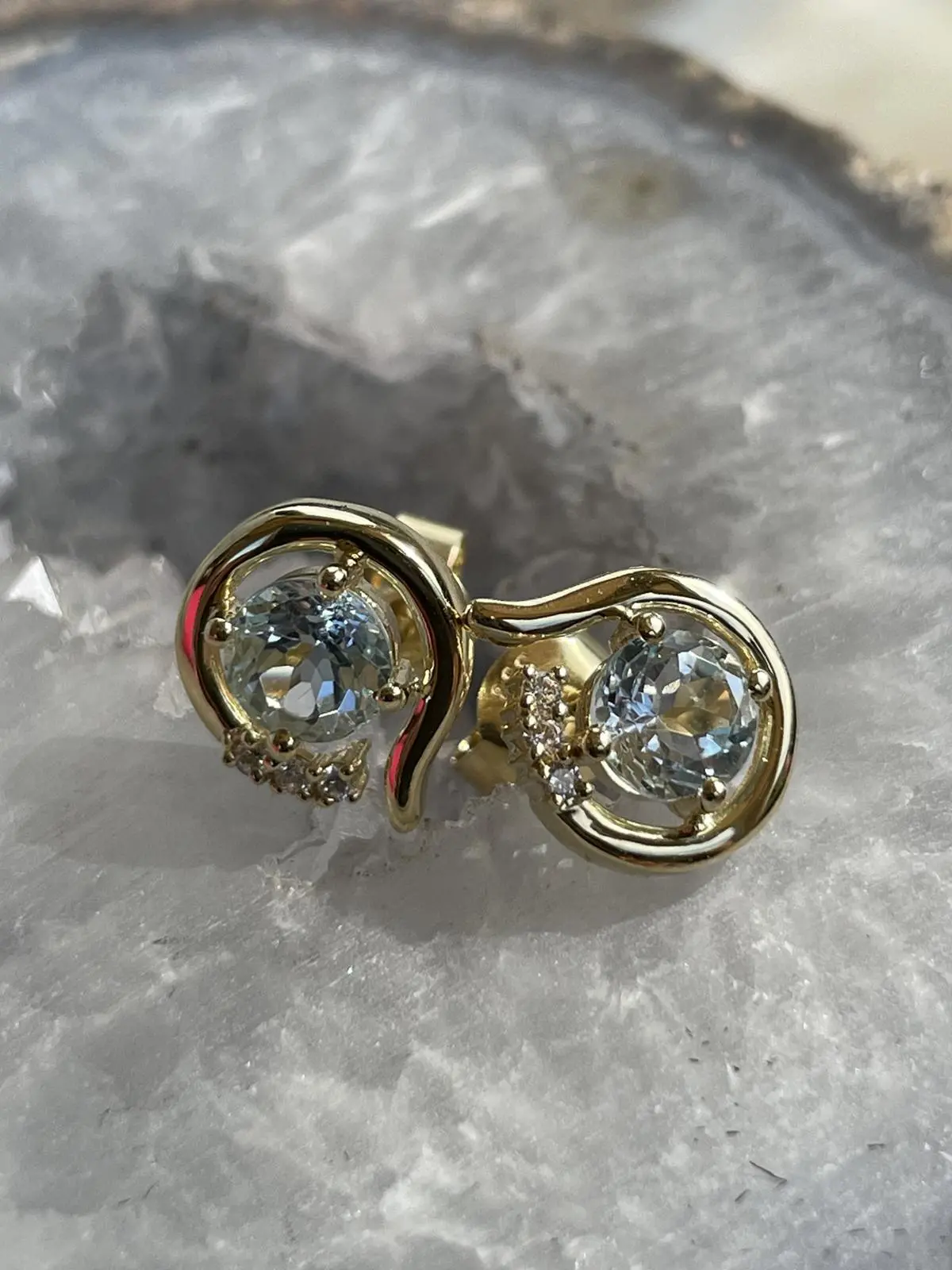 Sala - Blautopas Zirkonia Edelsteinohrringe 333 Gold